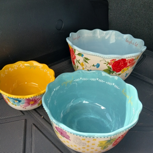 The Pioneer Woman Floral Yellow and Blue Ceramic Bowl - Picture 6 of 6